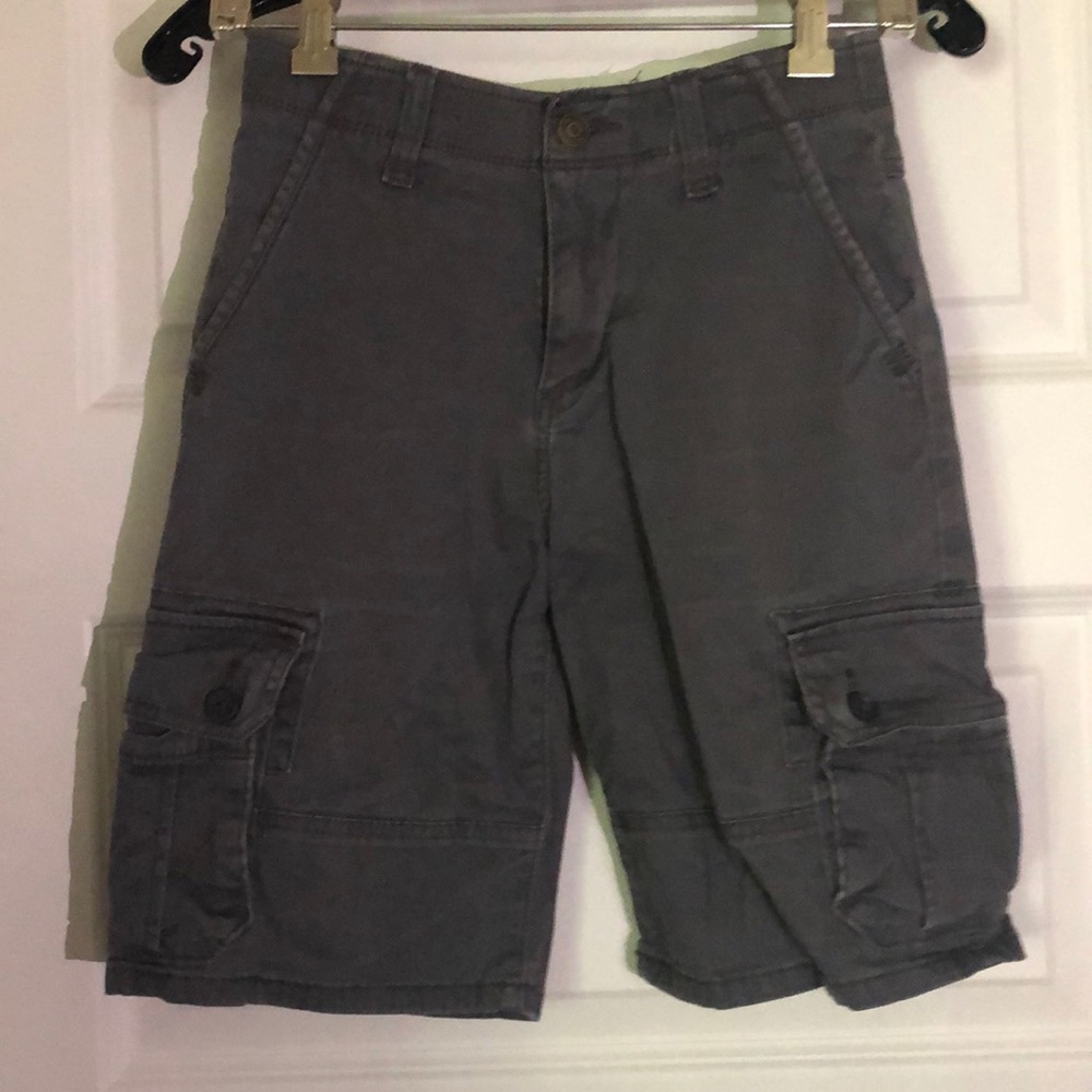 Gray boys Wrangler Cargo shorts p